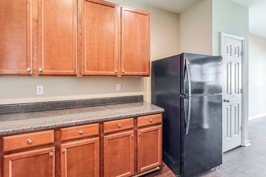 Building Photo - 3625 Roseman Landing