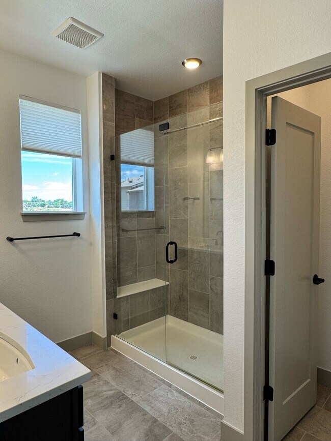 Building Photo - 2865 W 69th Ave