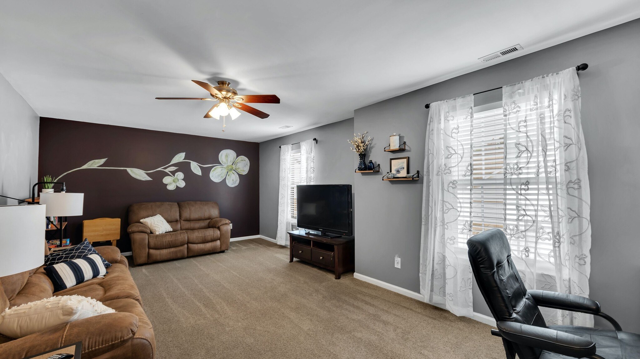 Building Photo - 10752 Big Bear Dr