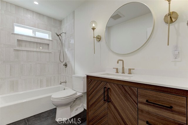 Building Photo - 3585 El Lado Dr