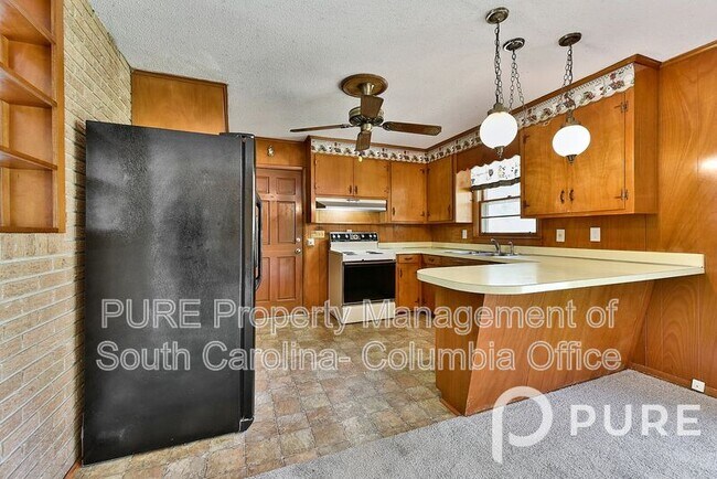 Building Photo - 5912 Barksdale Dr