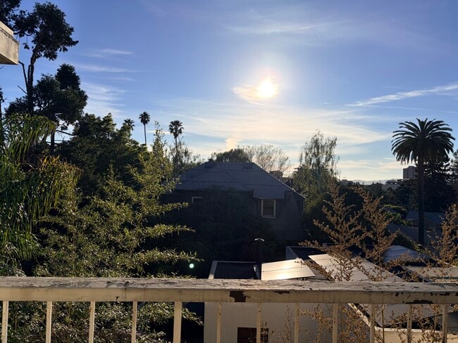 Building Photo - 590 El Dorado Ave