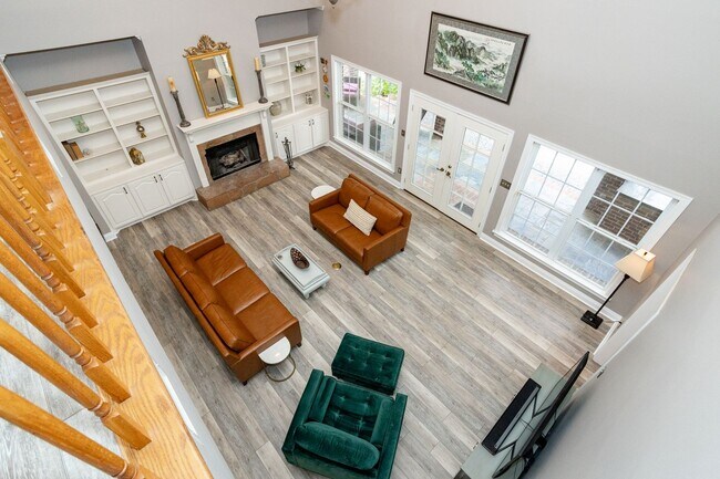 Building Photo - Historic Highland Road Beauty with Bayou V...