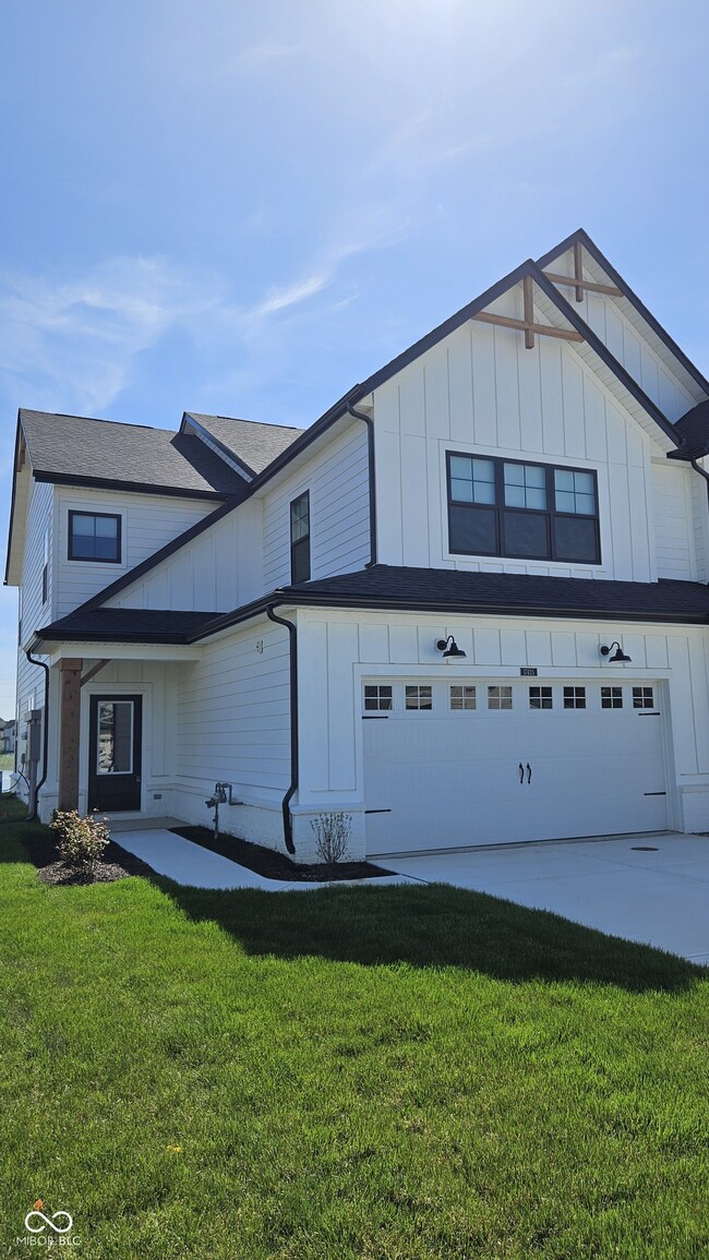 Building Photo - 17435 Ebling Trl