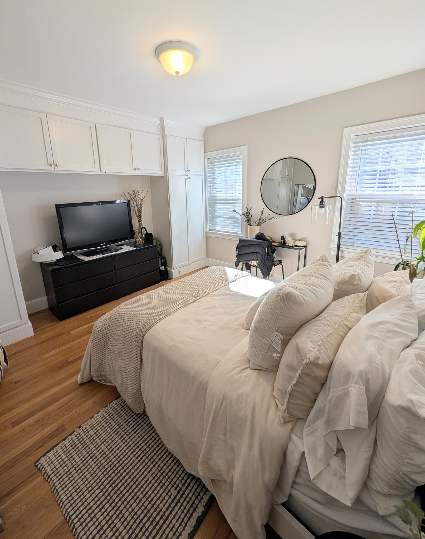 Building Photo - 202 W 8th St