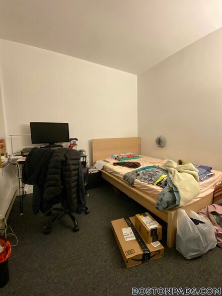 Building Photo - 772 Columbus Ave