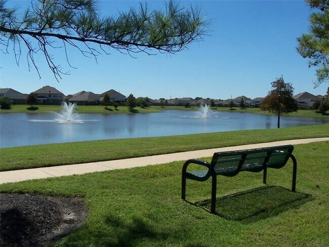 Building Photo - 15430 Elm Leaf Pl