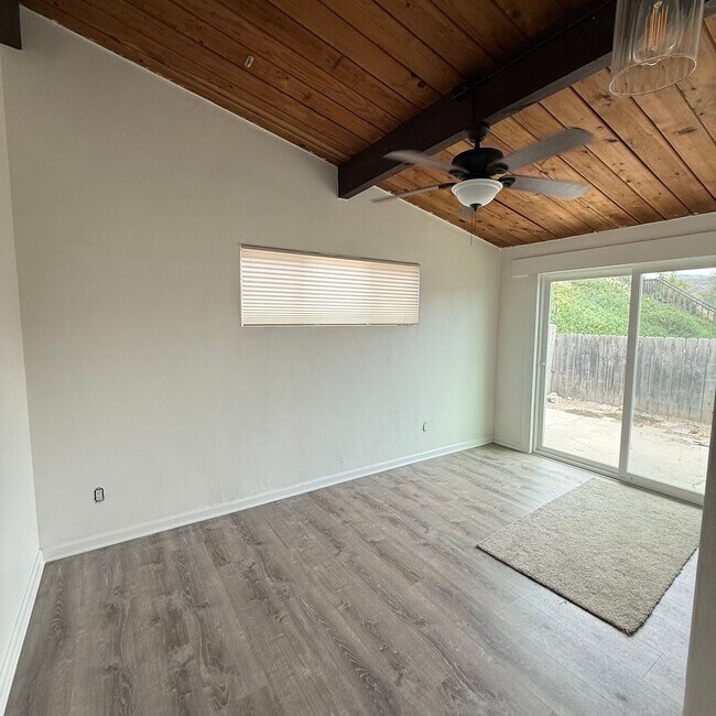 Building Photo - Nice 3 bedroom 1 Bath Home in beautiful Santee