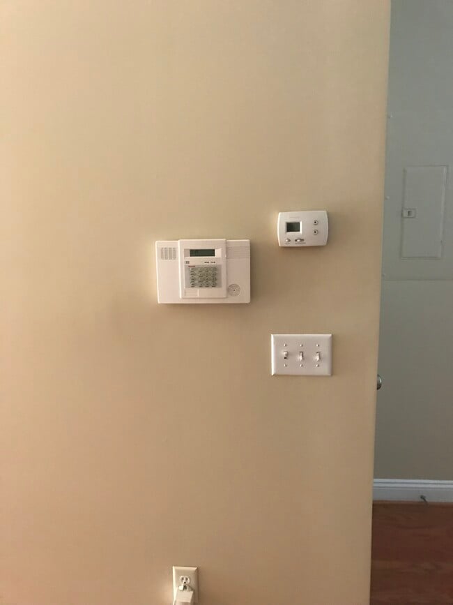 Alarm system - 830 Forest Park Rd