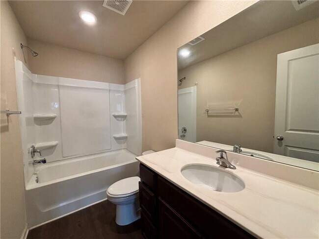 Building Photo - 160 Innis Brk Cir SW