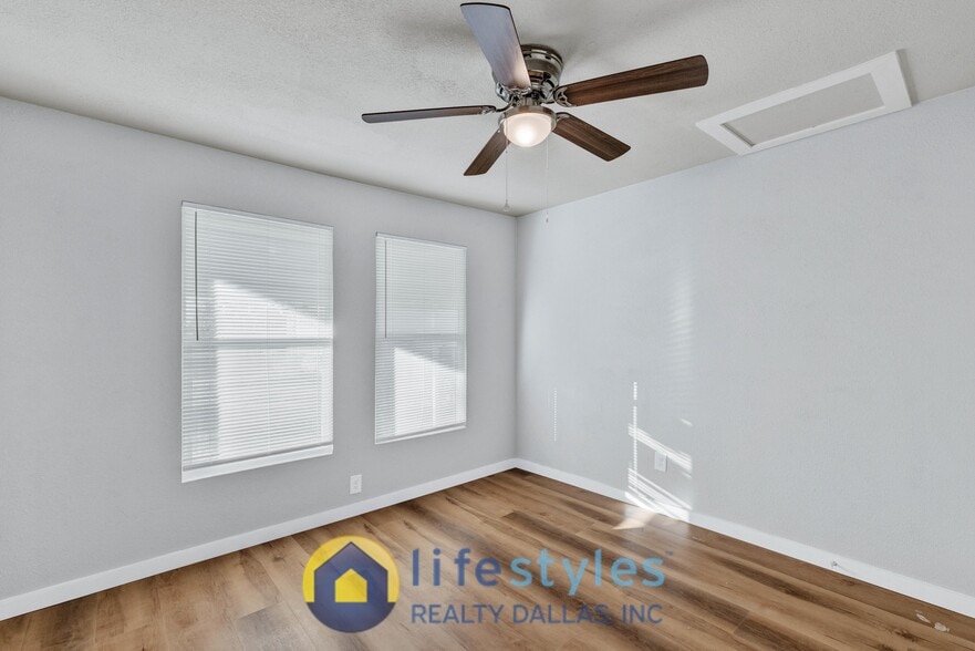 Building Photo - 717 Bonham St