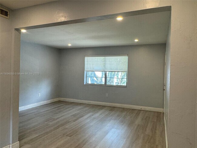 Building Photo - 7865 SW 57th Ave