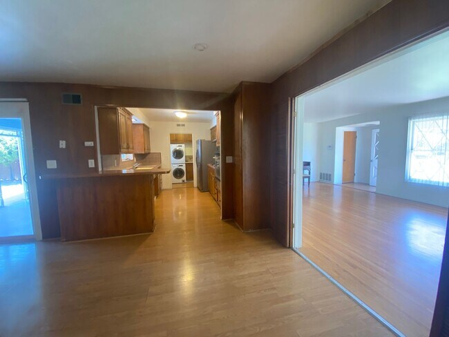 Building Photo - Home for Rent near Orange Circle