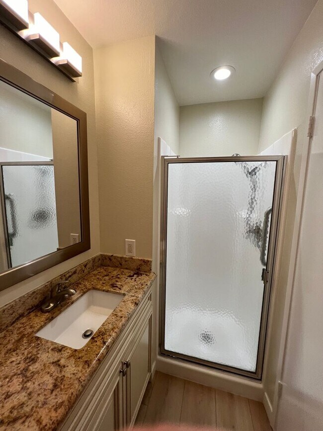 Building Photo - Beautiful Coronado II for Rent