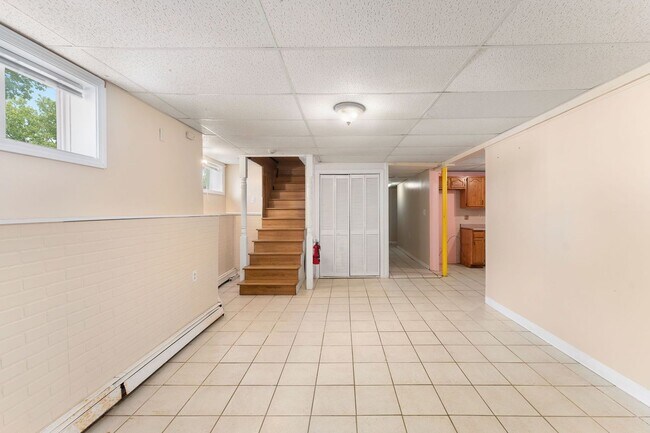 Building Photo - 122-124 West Avenue