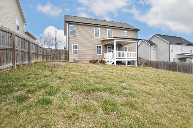 Building Photo - Pet Friendly Four Bedroom!