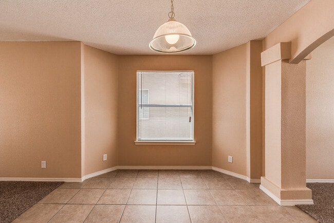 Building Photo - Home for Rent!