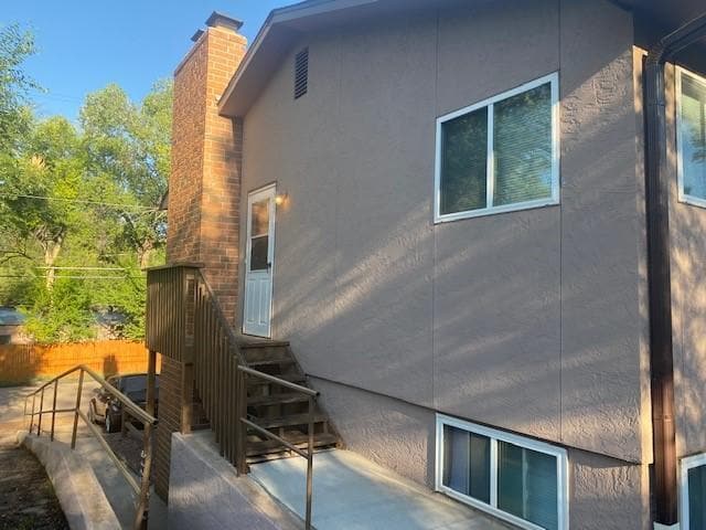 Building Photo - 305 Columbia Rd