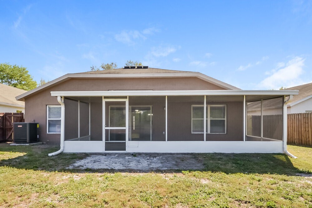 Building Photo - 12942 Early Run Ln