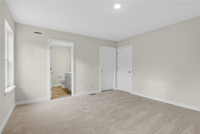 Building Photo - 704 Olivia St