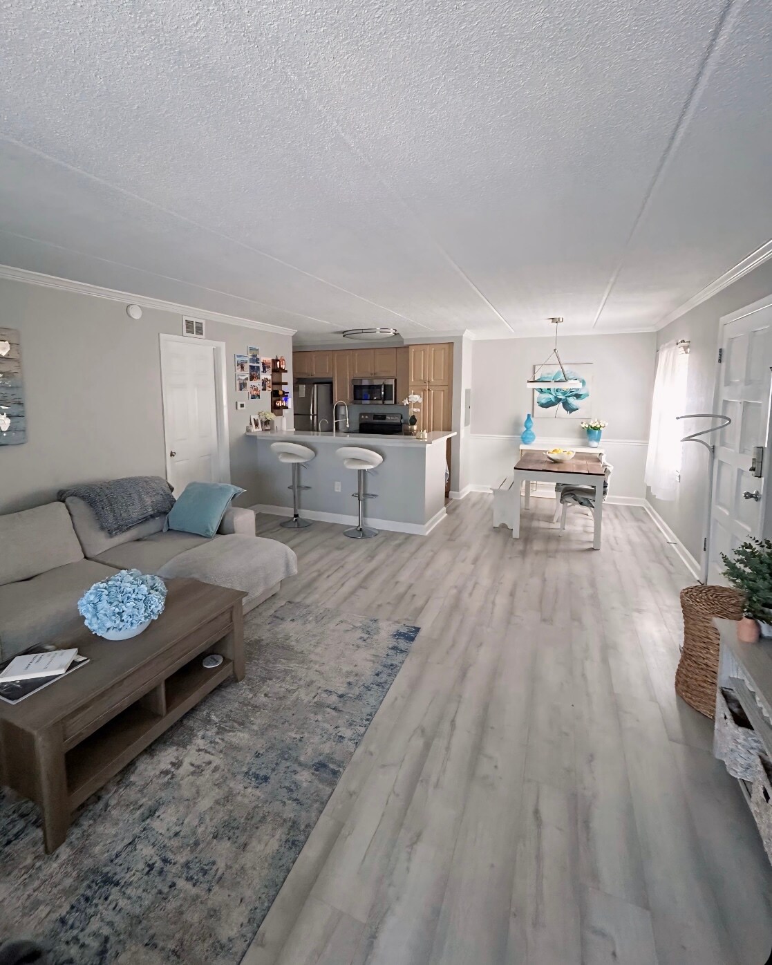 Building Photo - 5304 W Kennedy Blvd