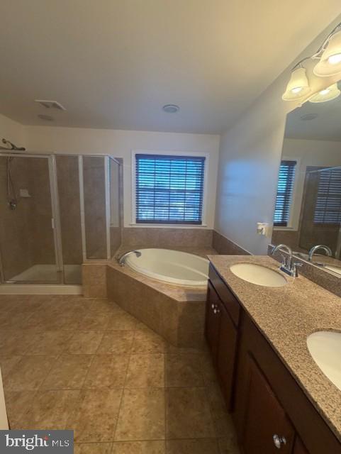 Building Photo - 165 Royal Ct