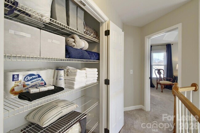 Building Photo - 6520 Red Maple Dr