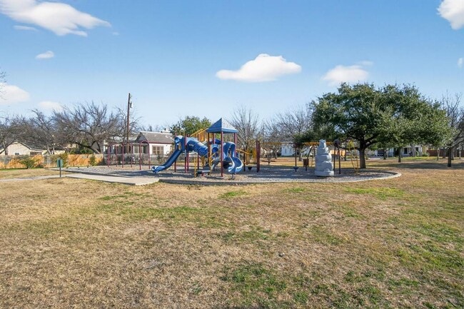 Building Photo - 1505 Timber St