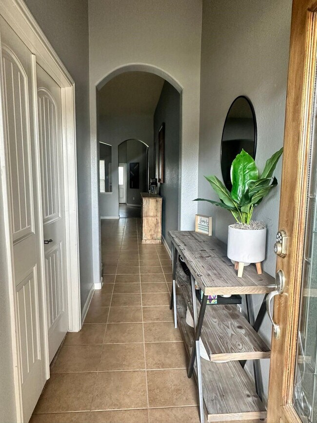 Building Photo - 24434 Sandusky Dr