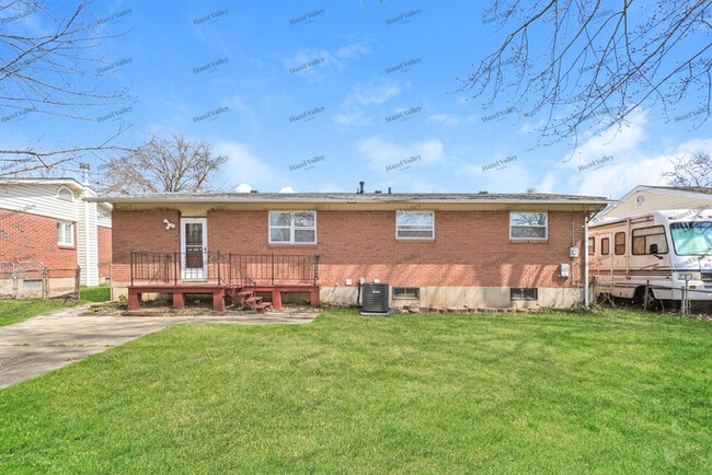 Building Photo - 310 Patterson Ln