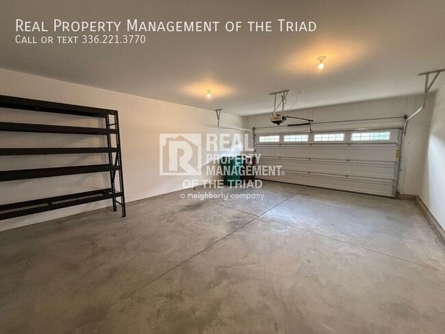 Building Photo - 2385 Dukes Hollow Ct