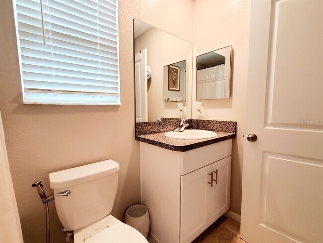 Building Photo - 7026 Samuel Ivy Dr