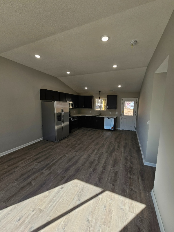 Building Photo - 626 Prospect St