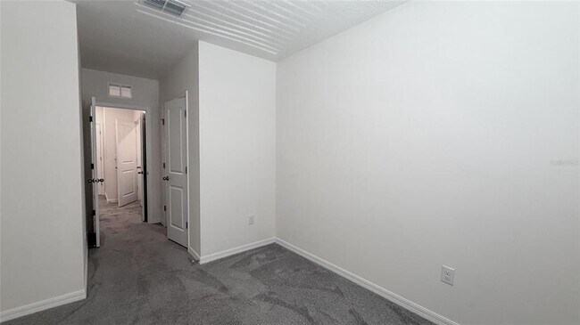 Building Photo - 11071 Crescent Deer Dr
