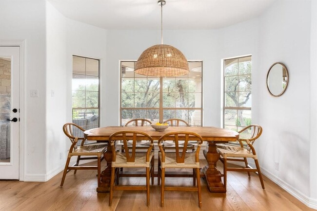 Building Photo - 403 Stirrup Dr