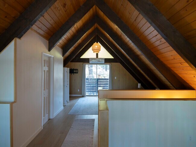 Building Photo - 32355 Nordic Dr