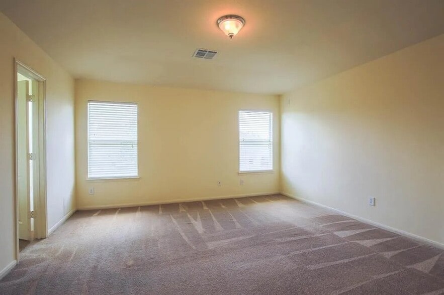 Building Photo - 17031 Sperry Landing Dr