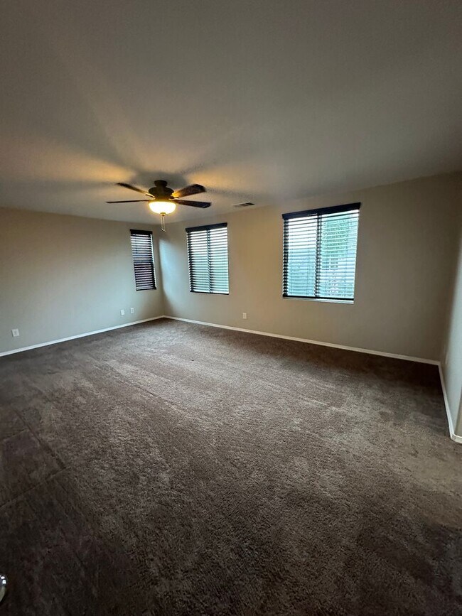 Building Photo - Nice Home For Rent