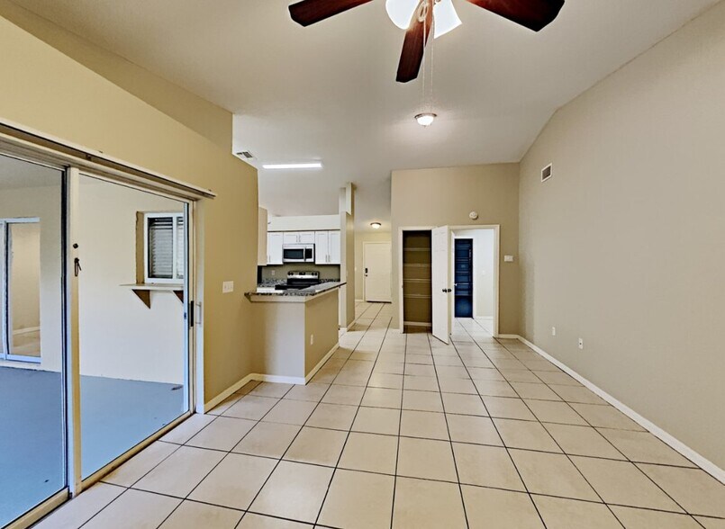 Building Photo - 2938 Hickory Ridge Dr