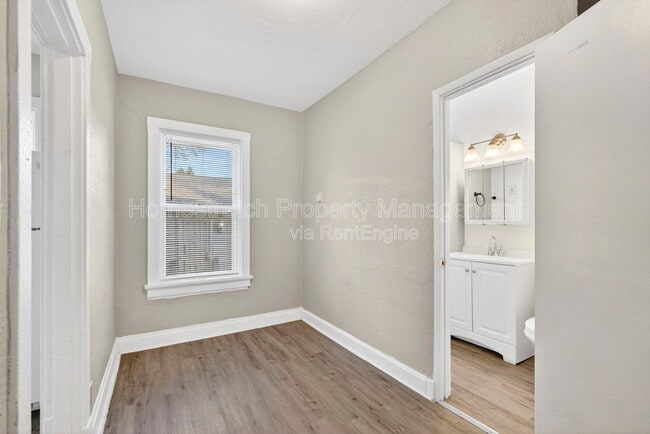 Building Photo - 7135 Woodrow Ave