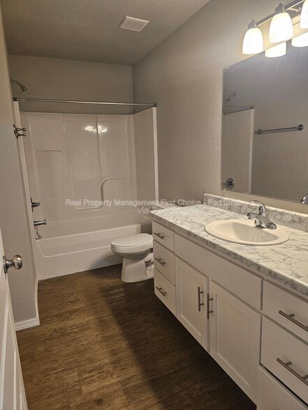 Building Photo - 2100 Ingalls Ln