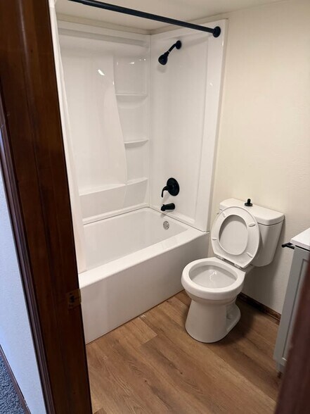 Building Photo - 2527 Courtland Ct