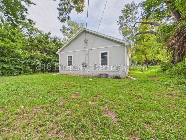 Building Photo - 4100 Waverly Ave