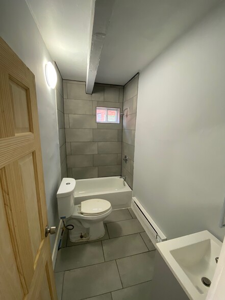 Building Photo - 4551 Mulberry St