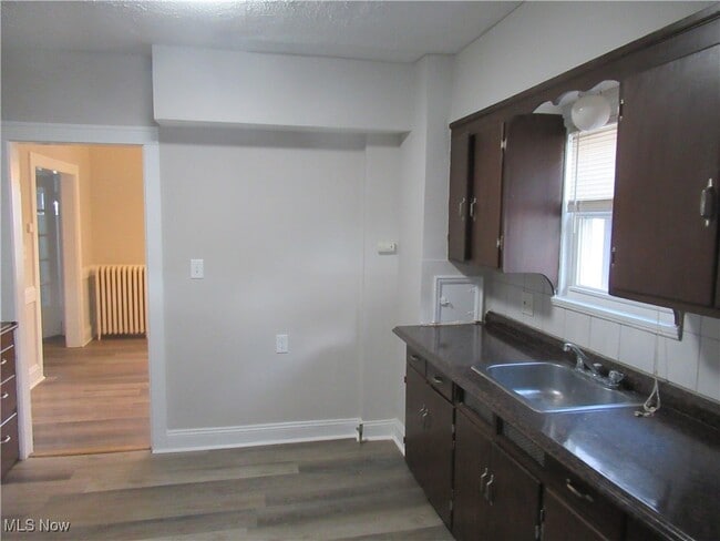 Building Photo - 1071 Quilliams Rd