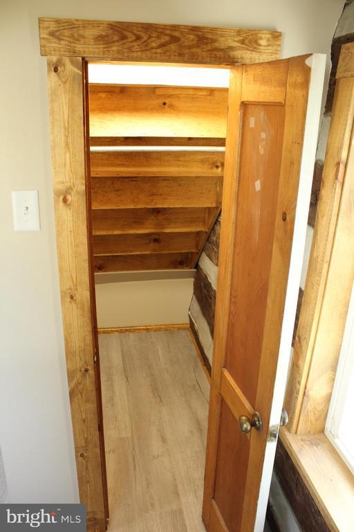 Building Photo - 739 S Main St