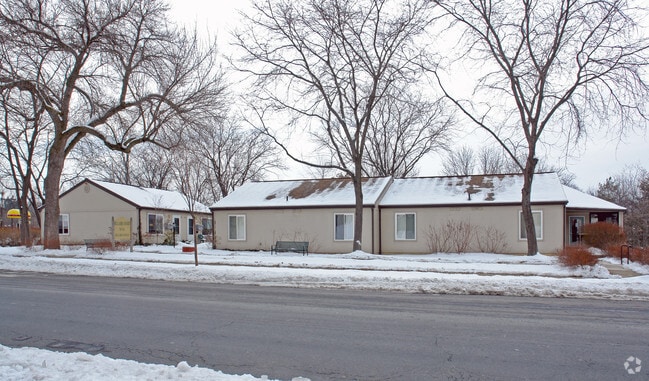 Building Photo - Bellaire Court
