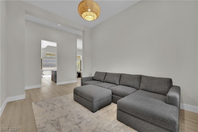 Building Photo - 10973 Horizon Ledge Ave