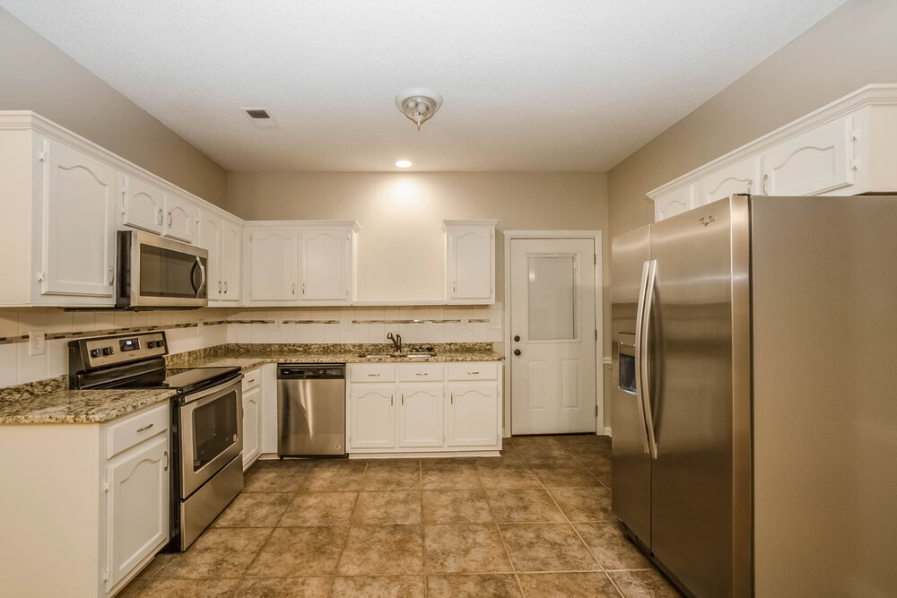 Building Photo - 8853 Dewberry Ln