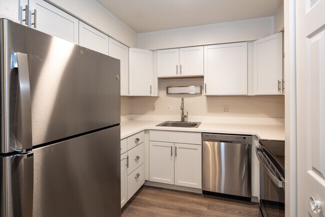 Building Photo - Village West Apartments